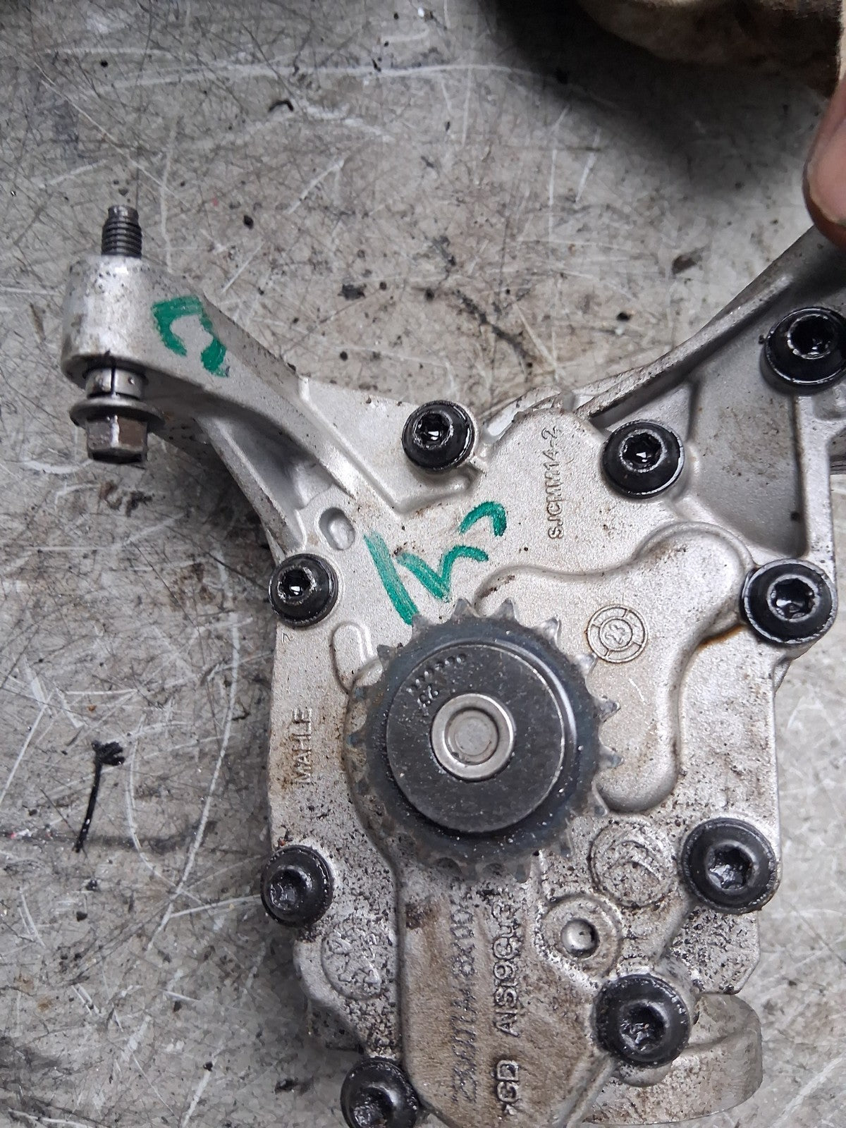CITROEN C4 MK3 2023 1.2 PETROL ENGINE OIL PUMP 9837408880