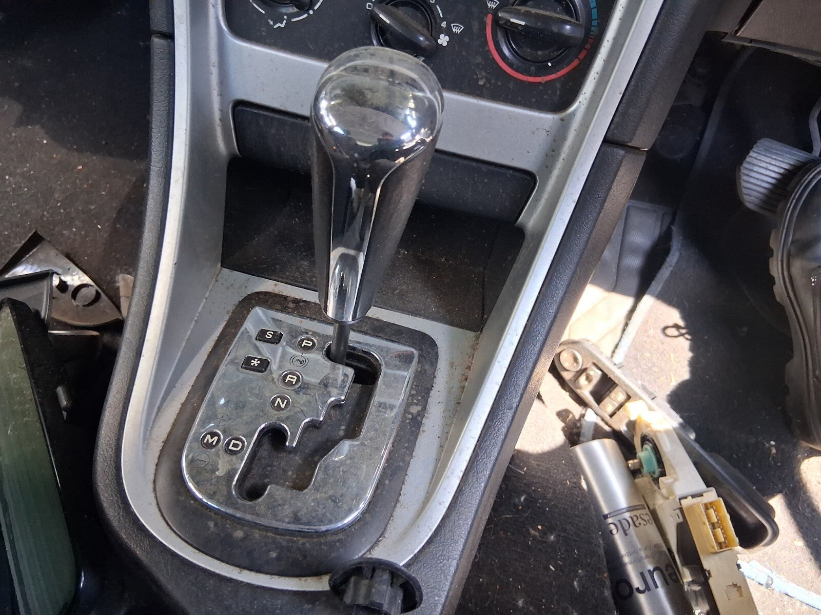 2006 PEUGEOT 307 1.5 PETROL AUTOMATIC GEAR STICK GEAR SHIFTER GEAR LEVER