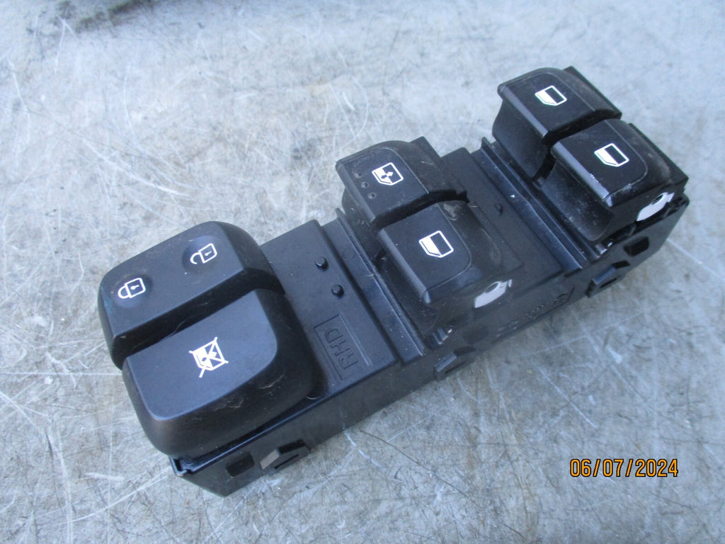 2023 KIA PICANTO MK3 OSF DRIVER SIDE FRONT WINDOW CONTROL SWITCH 299181680