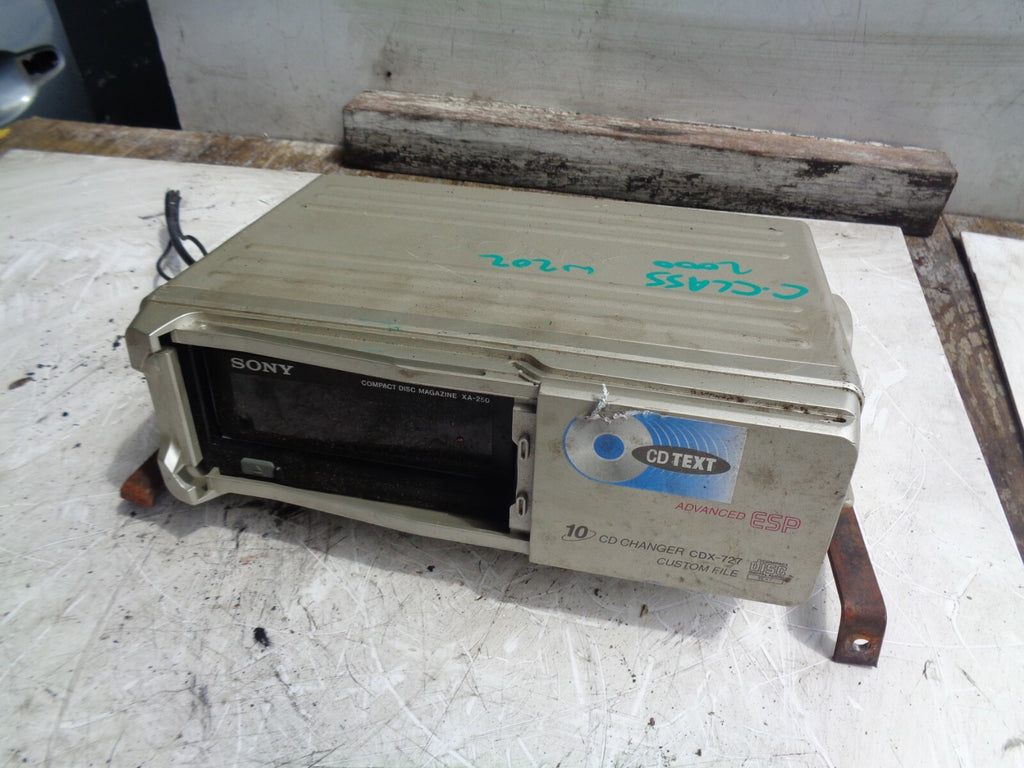MERCEDES BENZ C CLASS W202 CD CHANGER 1535716