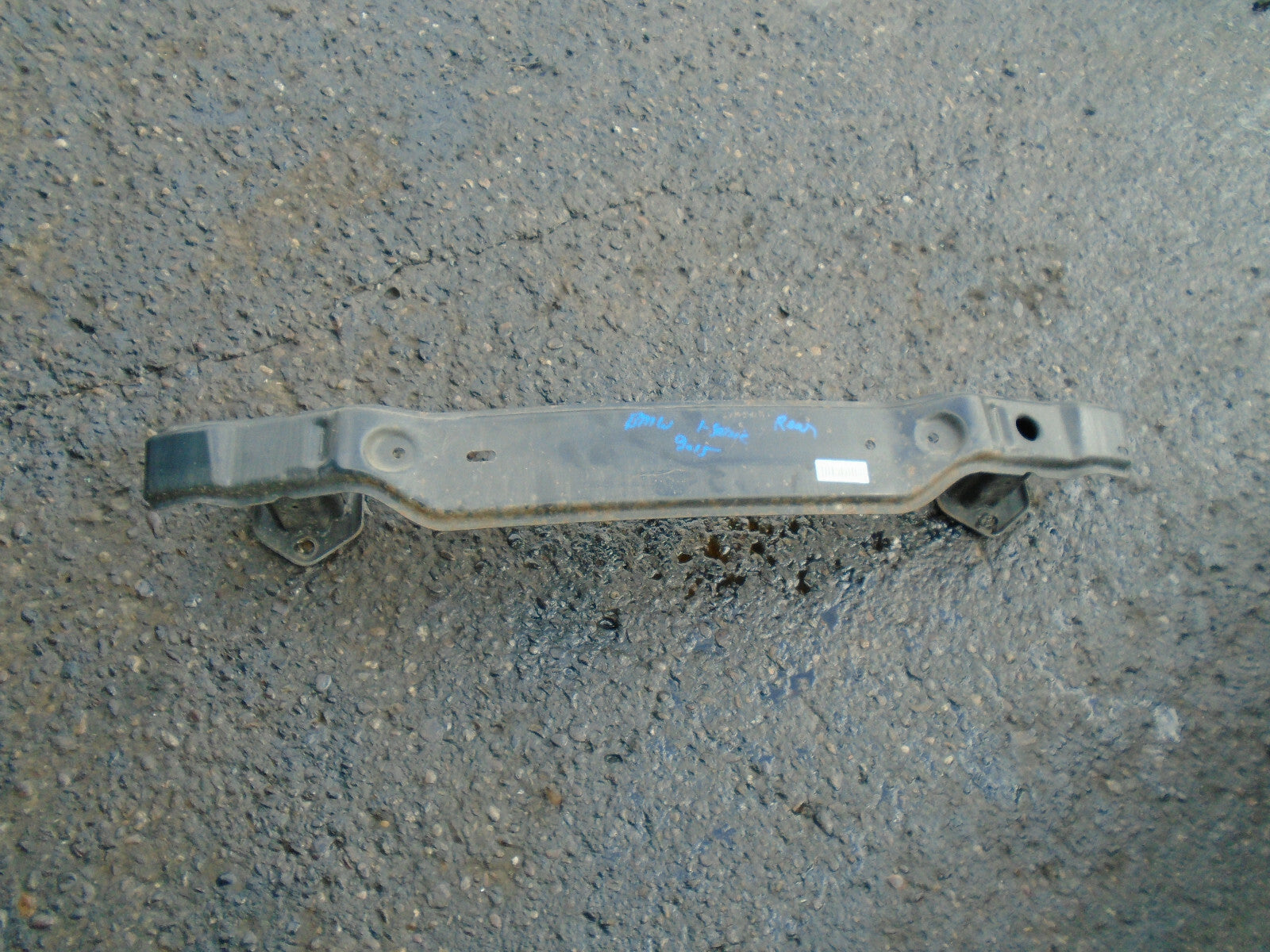 BMW 1 SERES F20 2015 LCI FACELIFT REAR BUMPER REINFORCEMENT CRASH BAR