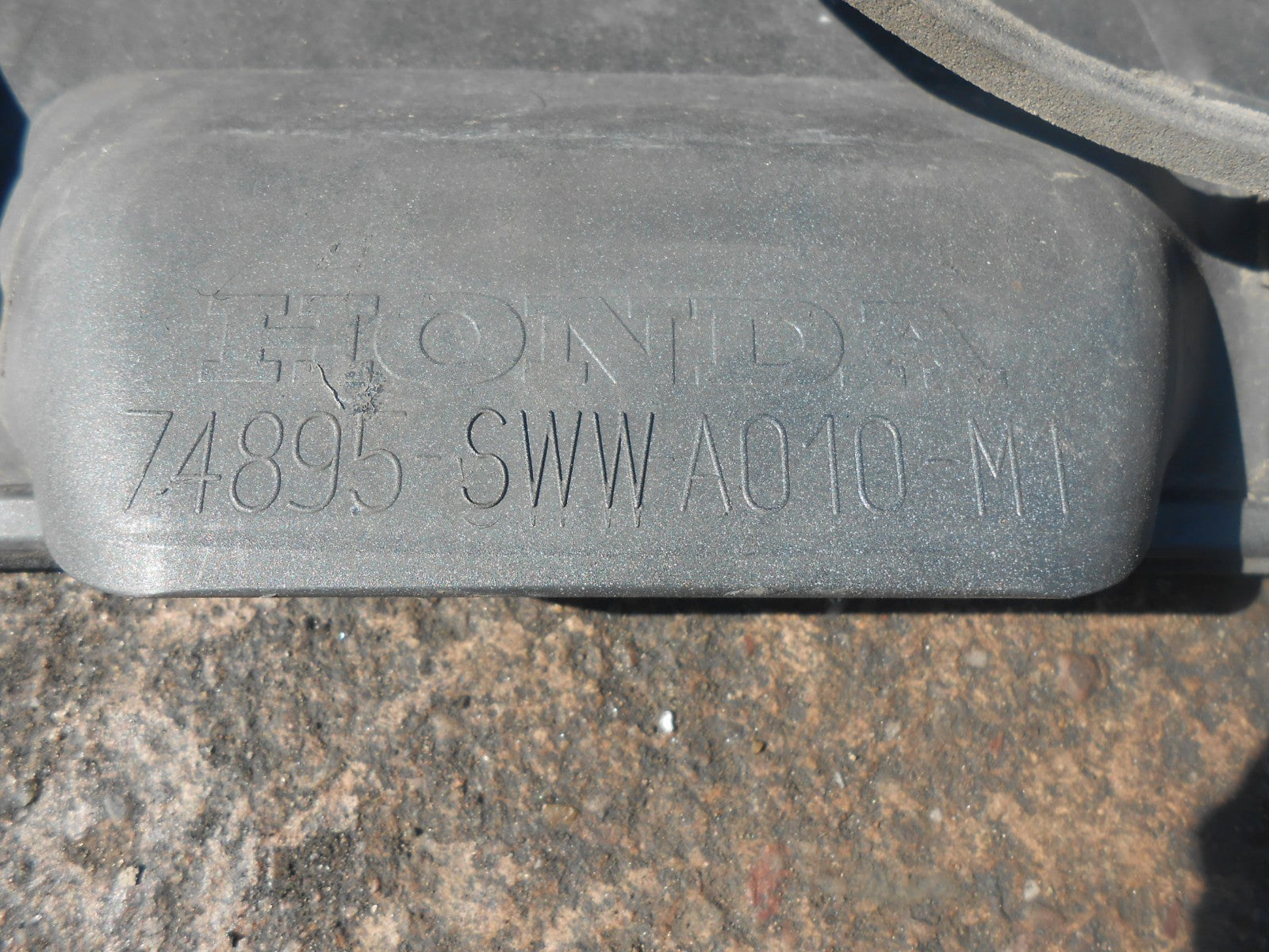 HONDA CR-V RE1 (MK3) 2006 - 2011 BOOT LID TAILGATE LOWER TRIM 74895SWWA010M1