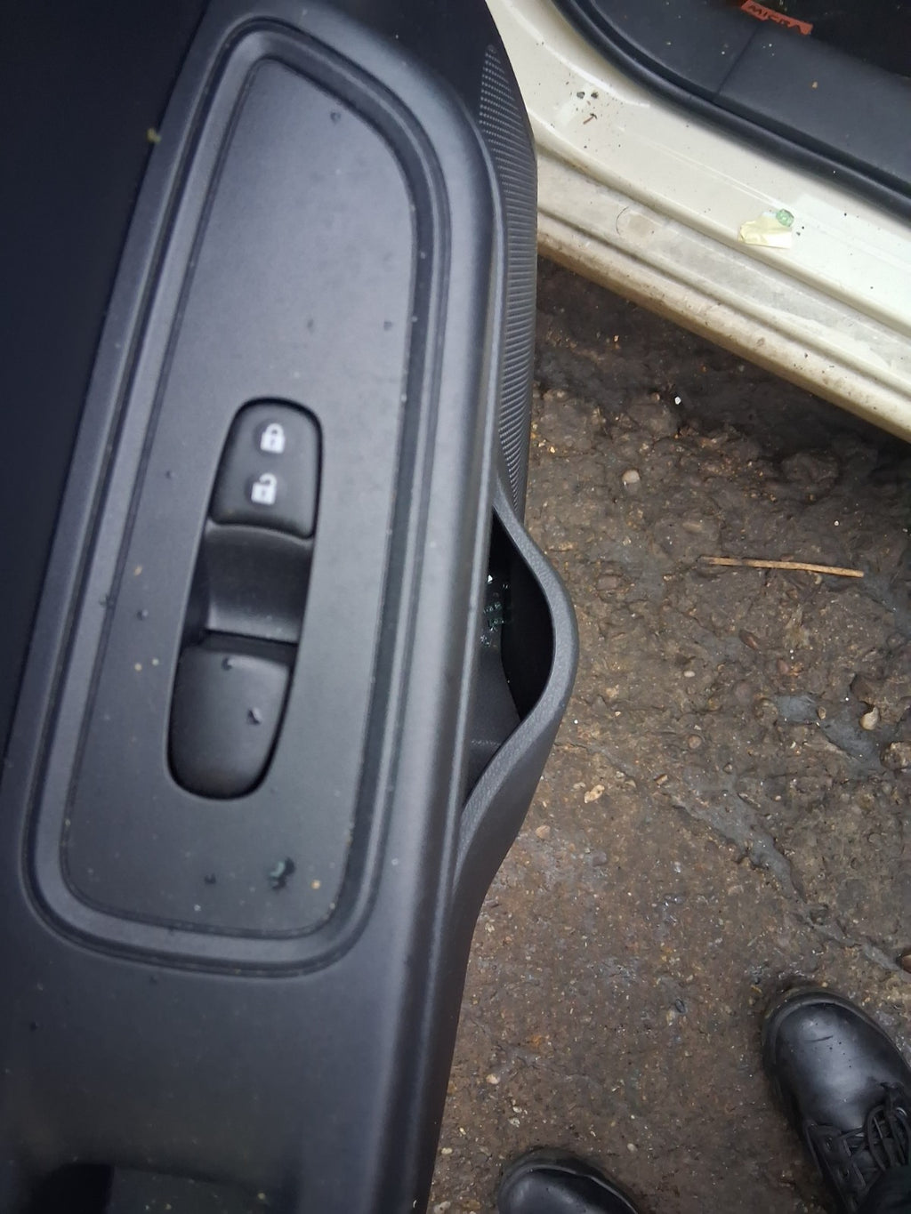 2018 NISSAN MICRA K14 NSF PASSENGER SIDE FRONT LEFT WINDOW CONTROL SWITCH