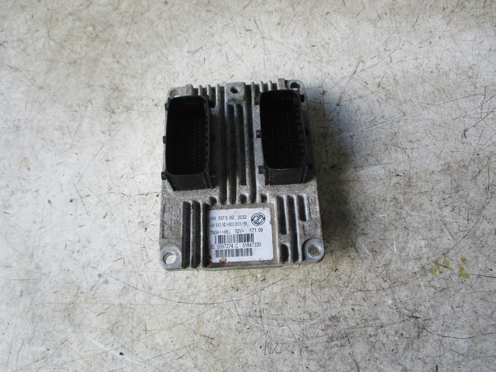 FIAT GRANDE PUNTO 1.4 ECU ENGINE CONTROL UNIT 51847330