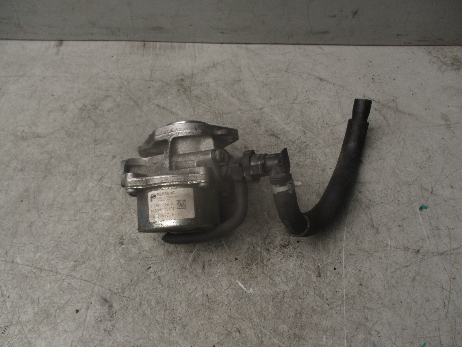 2015 NISSAN JUKE MK1 1.5 DIESEL VACCUMP PUMP 146505272R
