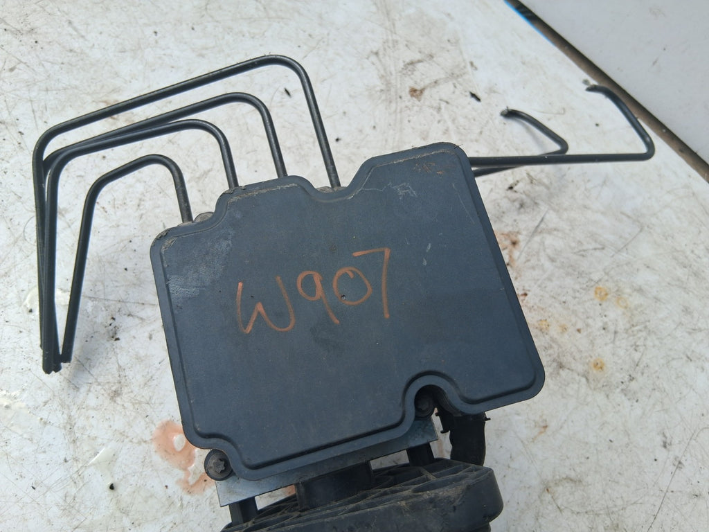 MERCEDES SPRINTER W907 2018 2.1 DIESEL ABS PUMP AND MODULATOR A9079003703