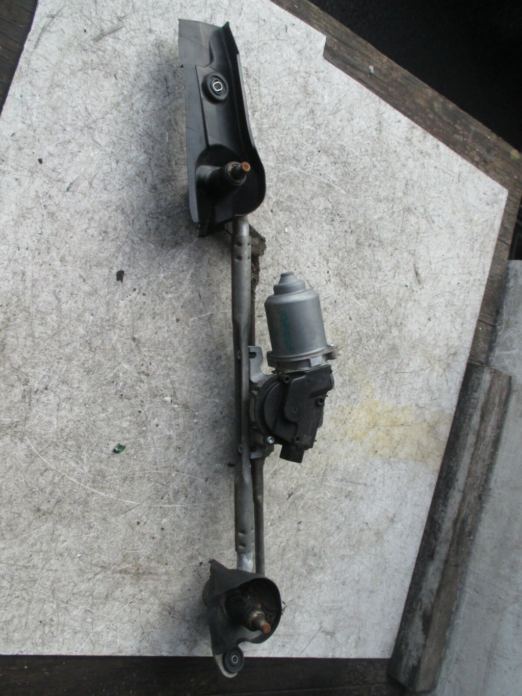 MAZDA 6 2009 MK2 FRONT WIPER MOTOR WITH LINKAGE 1593001441