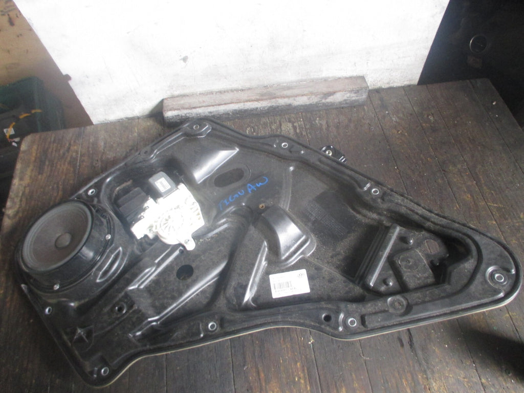 VW TIGUAN 2014  OSR DRIVER SIDE REAR WINDOW REGULATOR & MOTOR 5N0959704F
