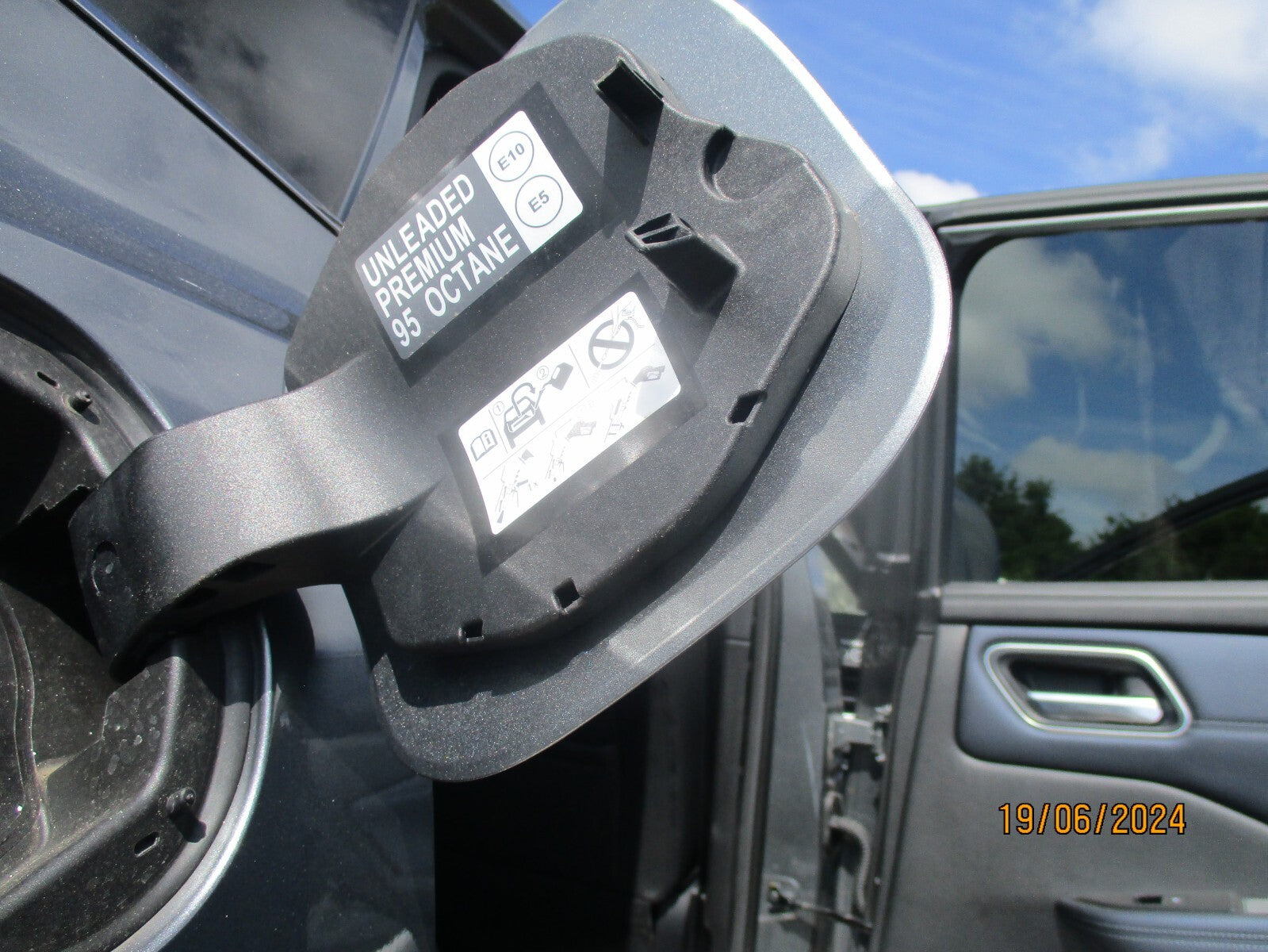 NISSAN QASHQAI J12 2023 FUEL FILLER FLAP METALLIC GREY KAD