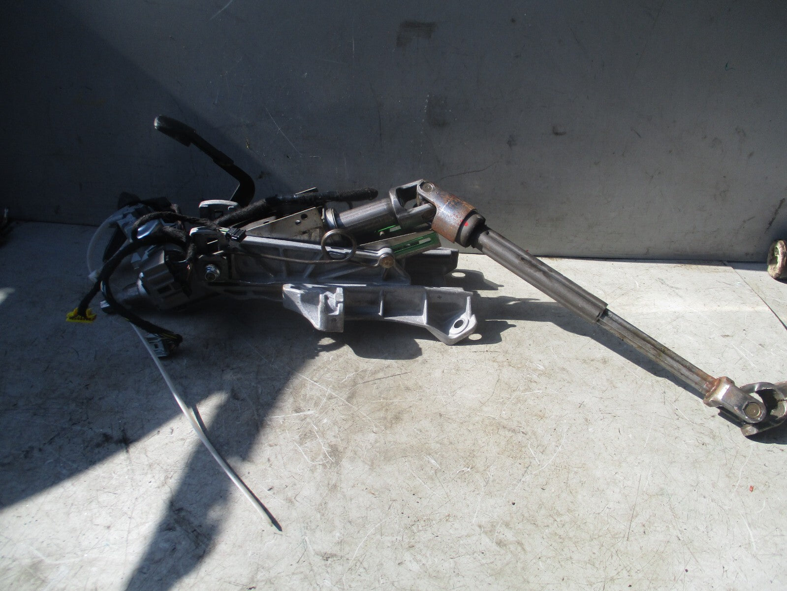 2013 FORD MONDEO MK4 STEERING COLUMN WITH KEY 7G9N3C529EJ