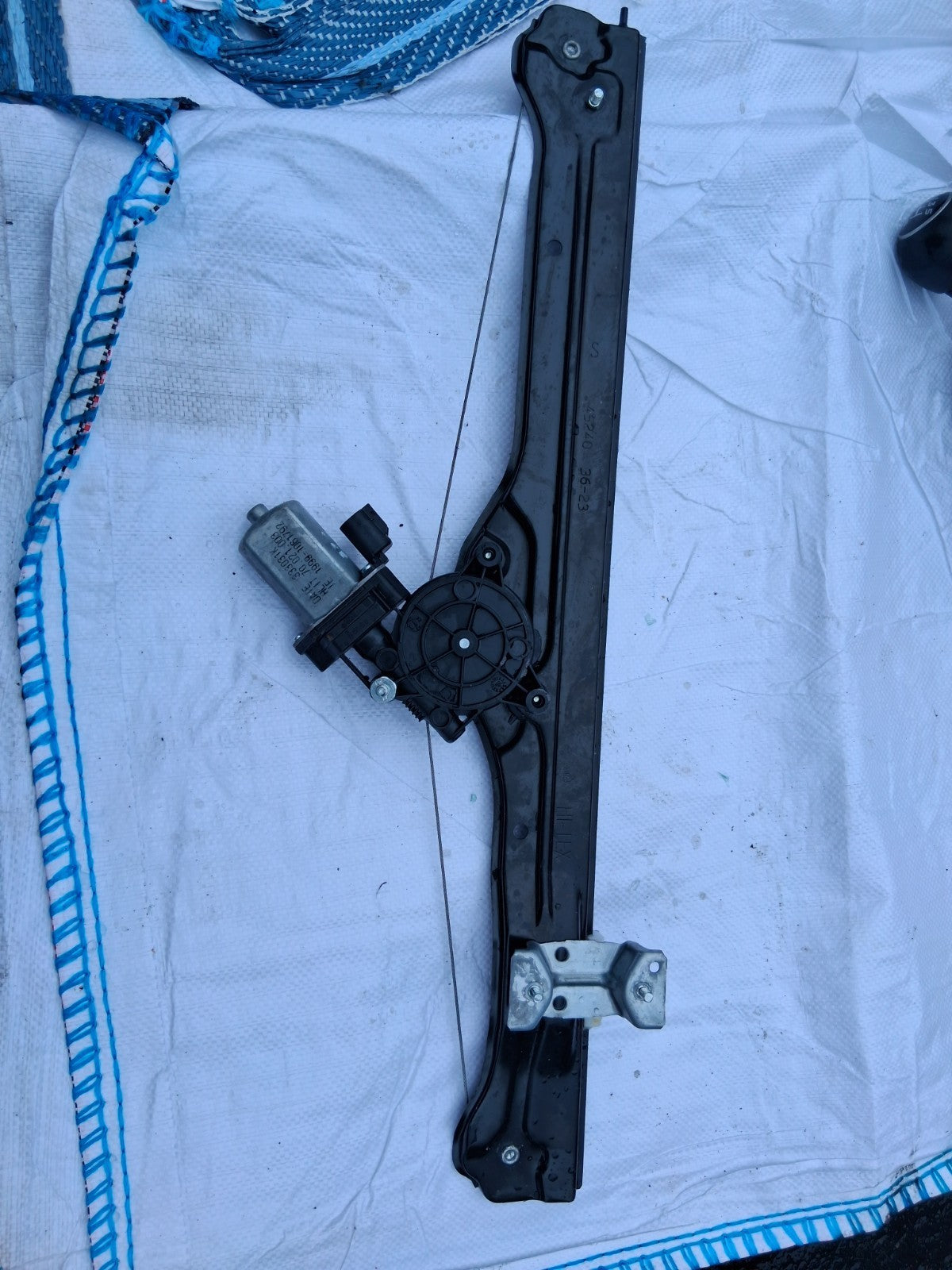 2024 FIAT DUCATO MK3 NSF PASSENGER SIDE FRONT WINDOW MOTOR REGULATOR 46862304
