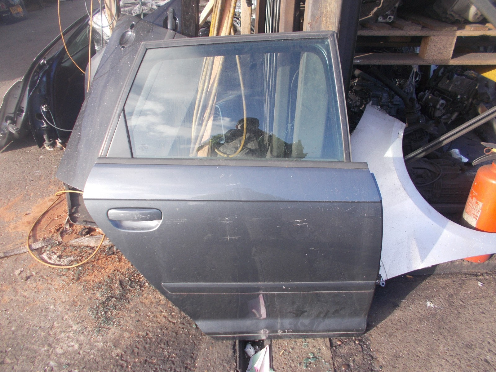 AUDI A3 8PA (MK2) SPORTBACK 2005-2008 OSR DRIVER SIDE REAR DOOR COMPLETE GREY