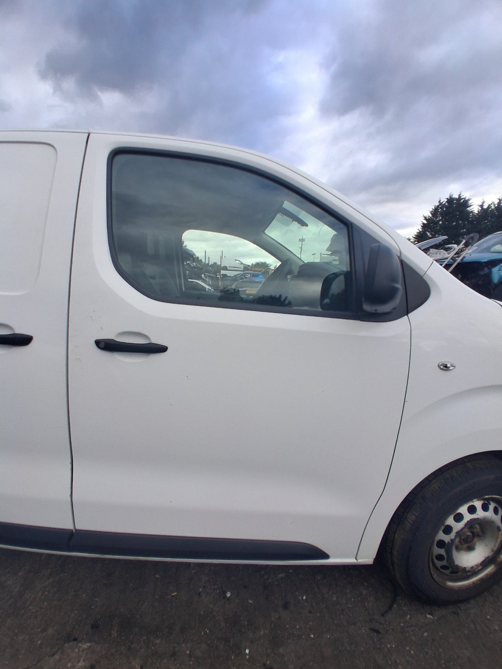 2019 CITROEN DISPATCH VIVARO MK3 OSF DRIVER SIDE FRONT BARE DOOR WHITE EWP