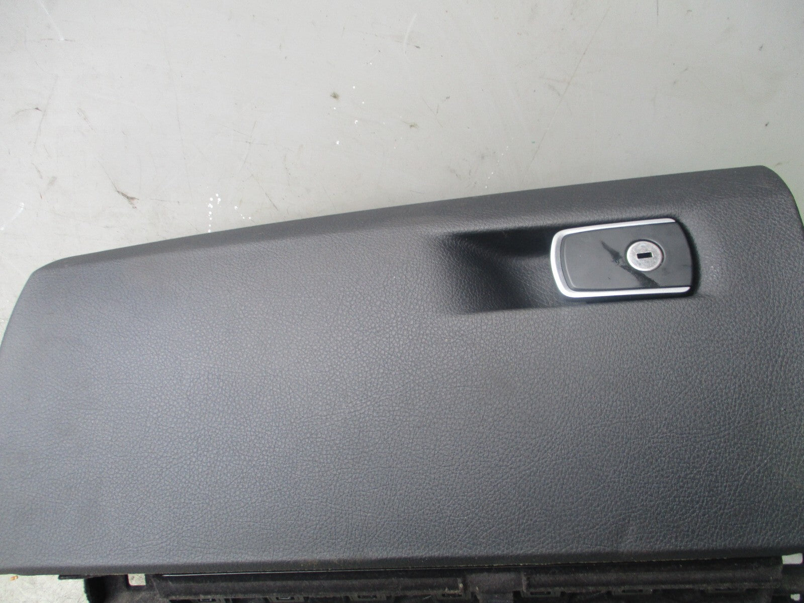 2017 BMW 320D GLOVEBOX STORAGE COMPARTMENT