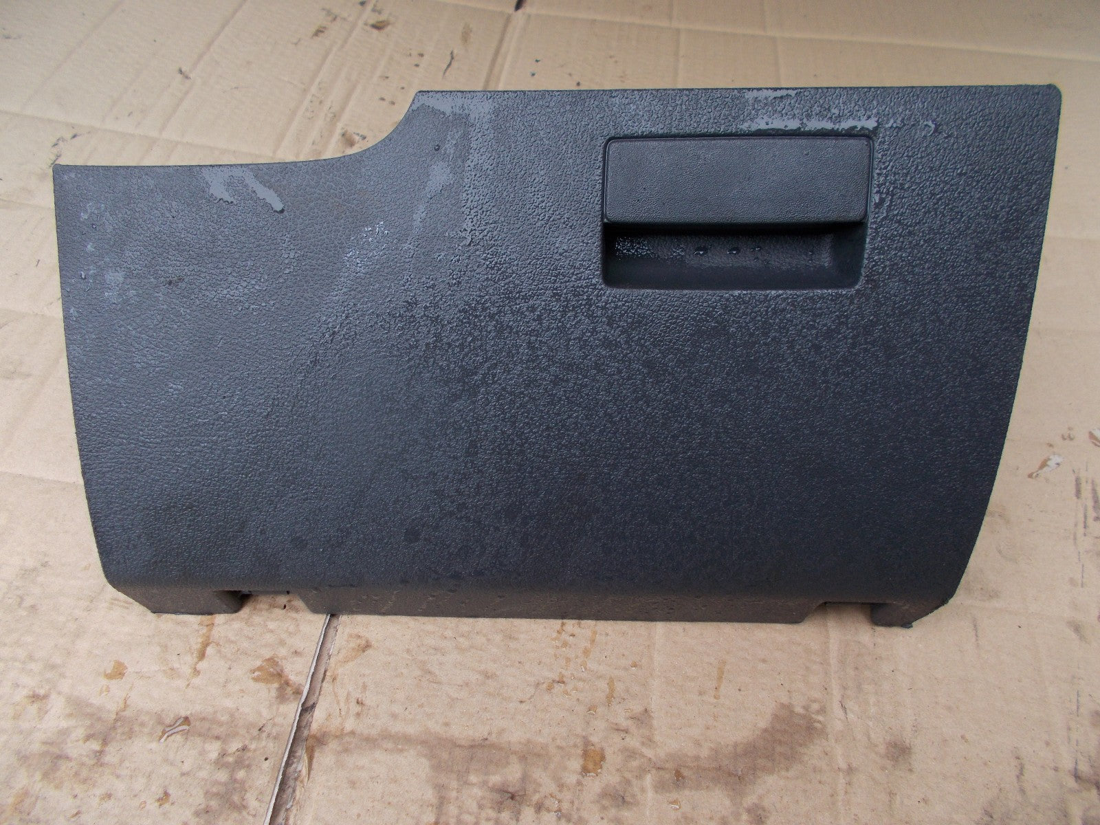 2009 VW TOURAN DRIVERS SIDE GLOVE BOX 1T2857919