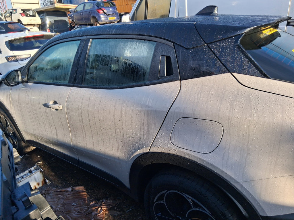 2025 ALFA ROMEO JUNIOR IBRIDA MILANO REAR BARE BOOTLID TAILGATE BEIGE