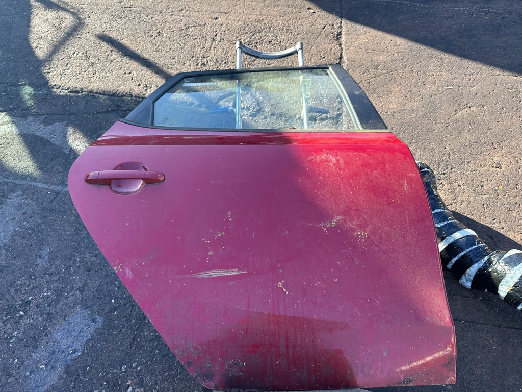 HYUNDAI I 30 2010 OSR DRIVER SIDE REAR COMPLETE DOOR RED