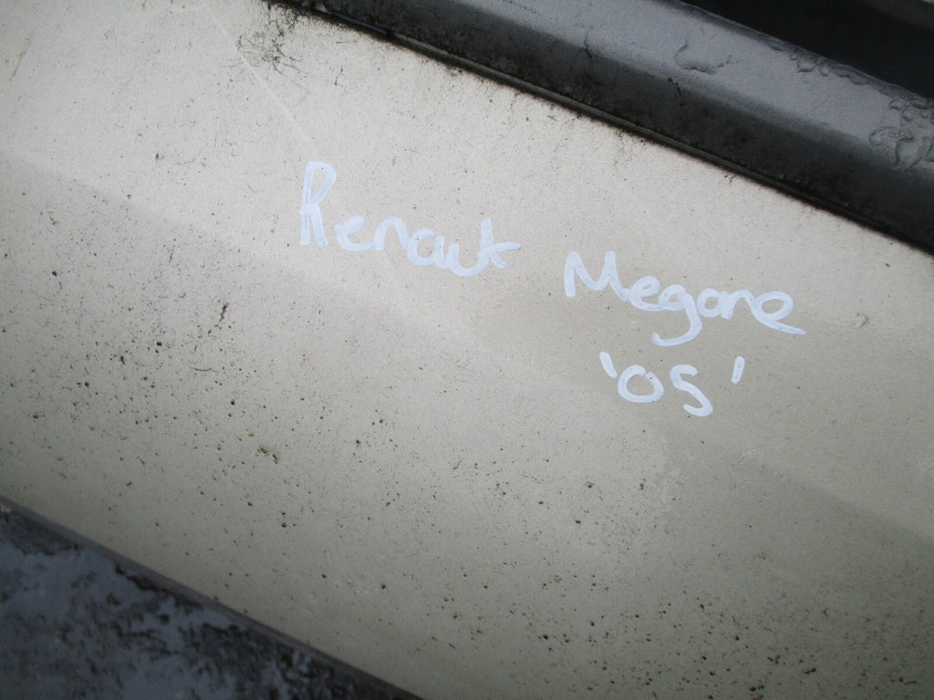 2005 RENAULT MEGANE MK2 REAR COMPLETE BUMPER GOLDEN