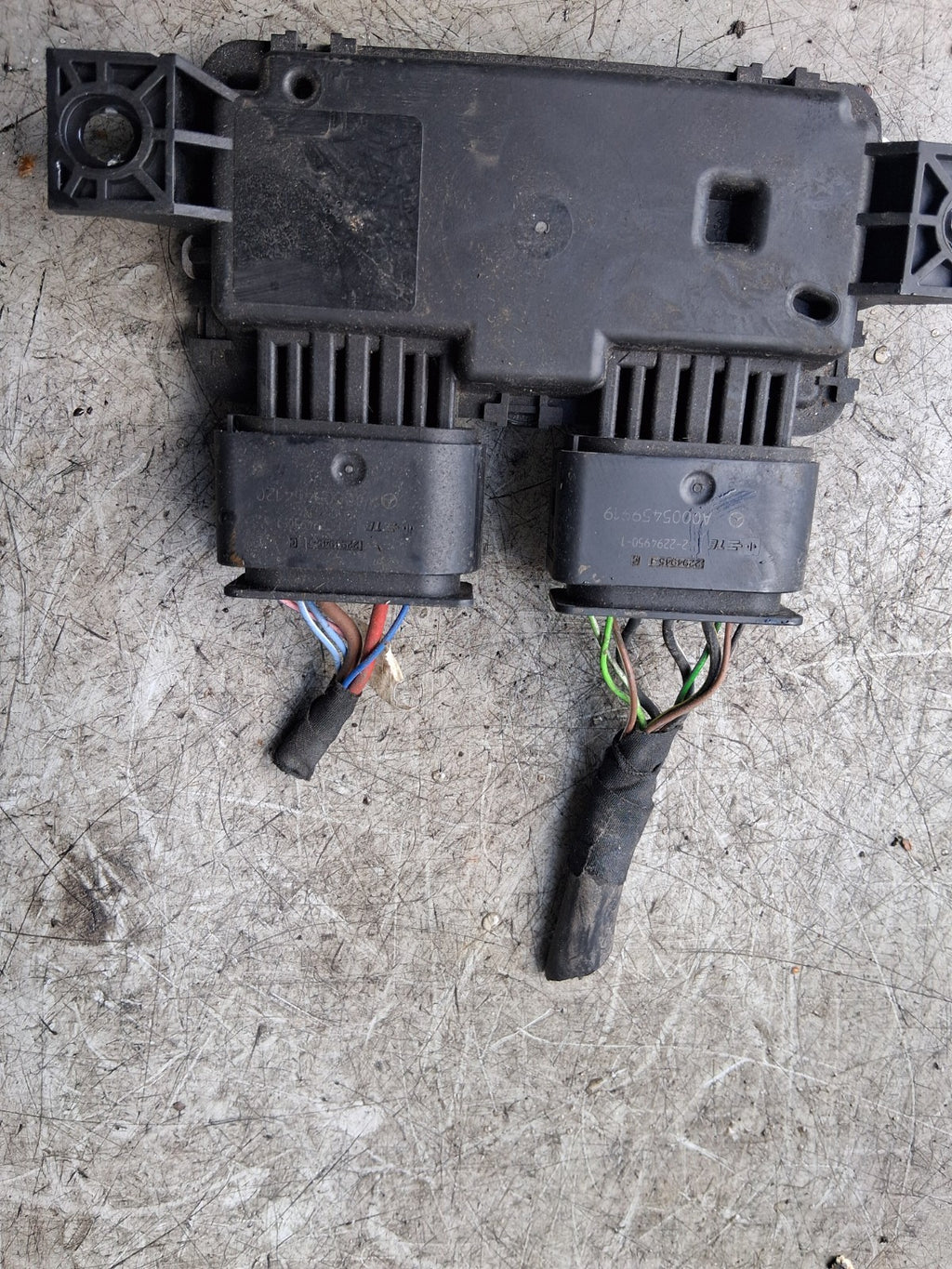 2021 MERCEDES BENZ A CLASS FUEL PUMP CONTROL MODULE A0009008214