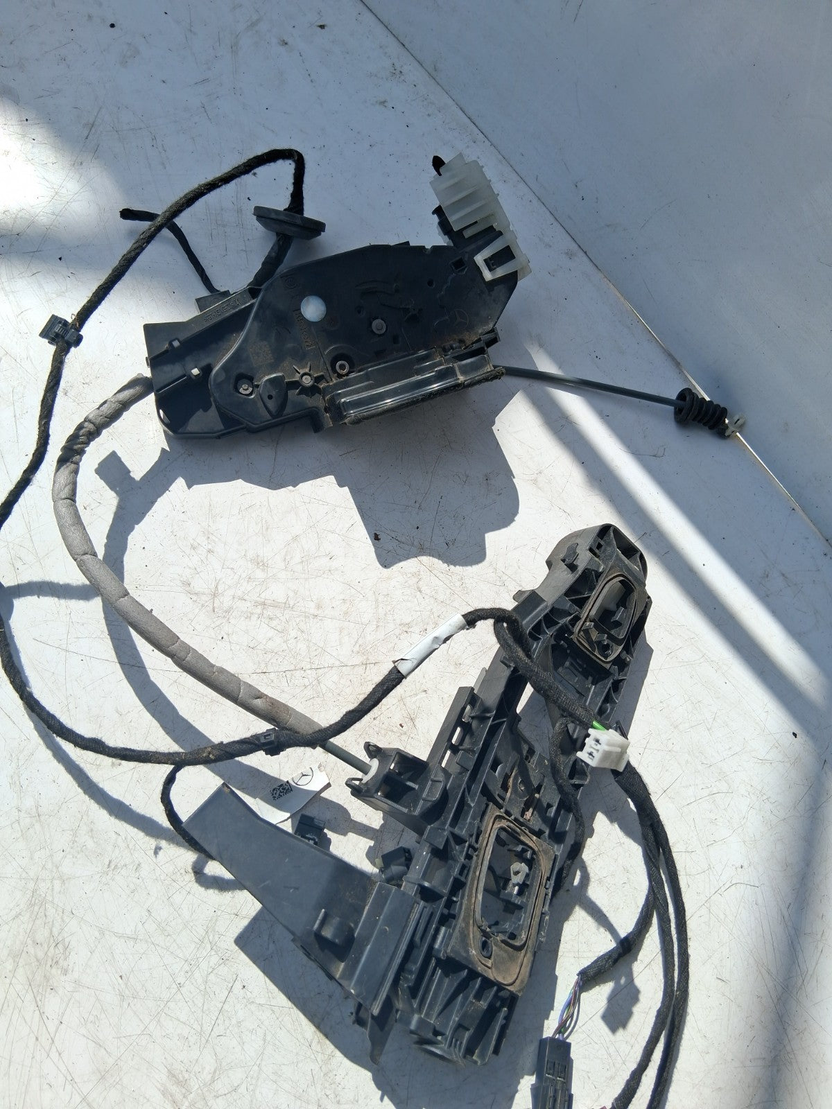 2021 MERCEDES A CLASS OS OFF DRIVER RIGHT SIDE DOOR LOCK LATCH A0997201702