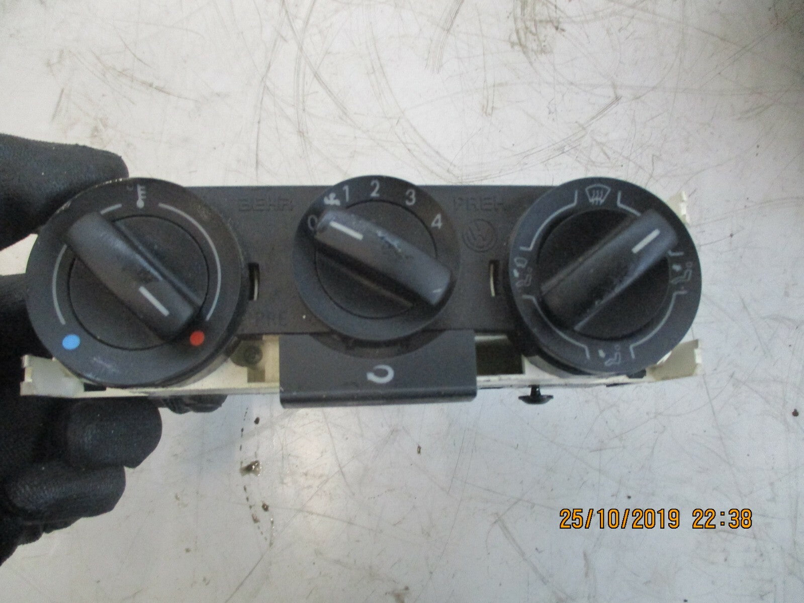 VW VOLKSWAGEN POLO 9N MK4 HEATER CLIMATE CONTROL SWITCHES 6Q0819045T