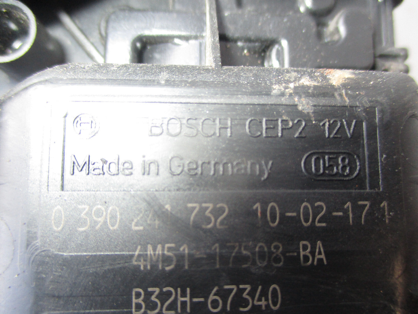FORD FOCUS 2010 FRONT WIPER MOTOR & LINKAGES 4M5117508BA
