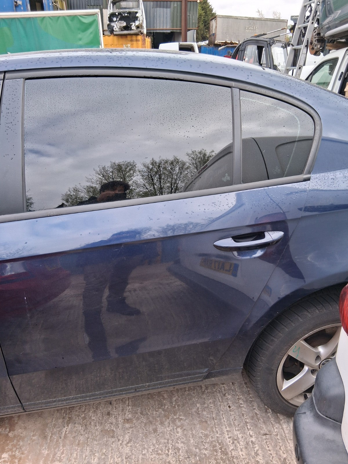 2014 VW VOLKSWAGEN PASSAT B7 SALOON NSR PASSENGER SIDE REAR LEFT BARE DOOR BLUE