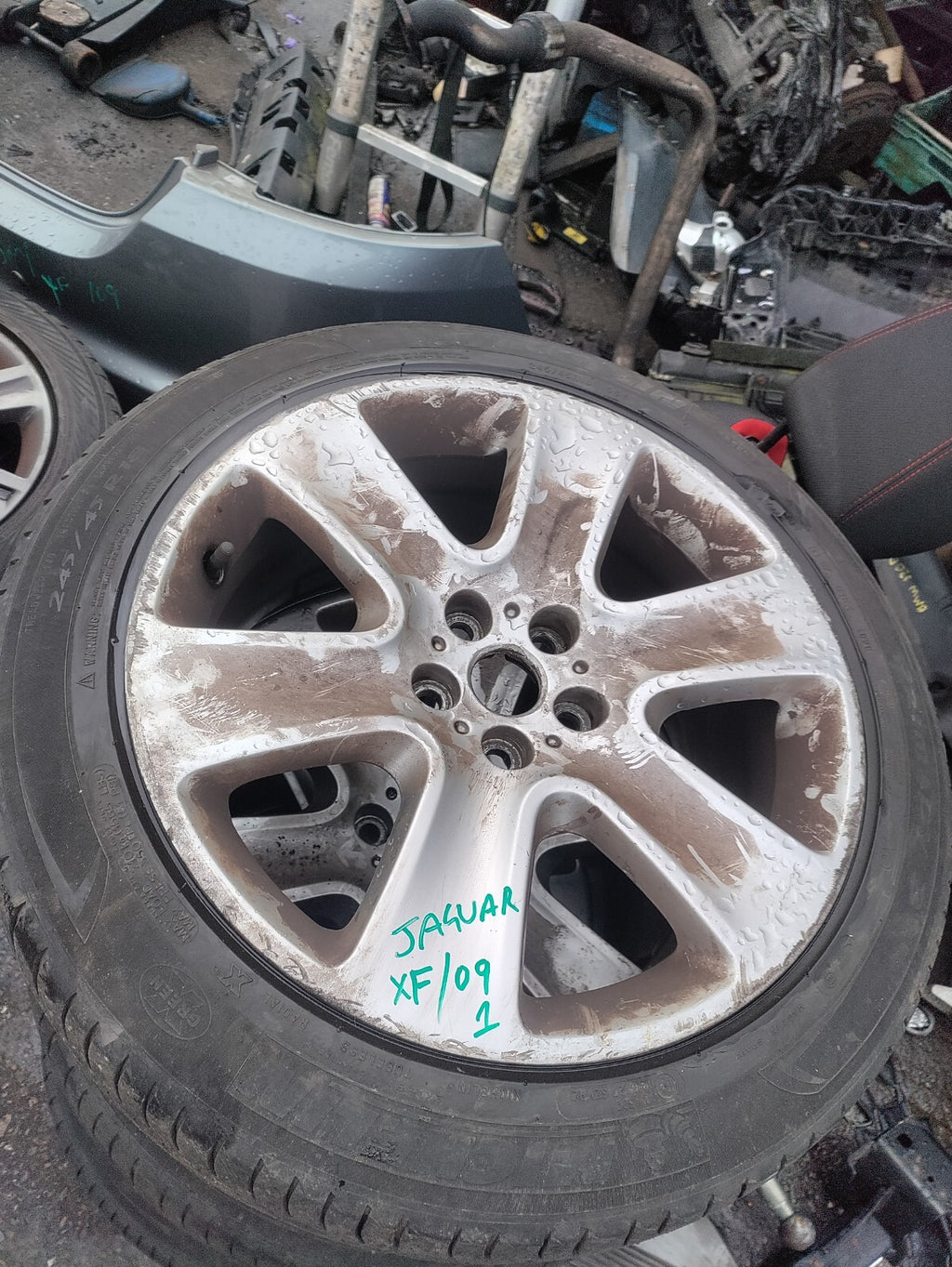 2009 JAGUAR XF X250 18 INCH ALLOY WHEEL WITH TYRE 245/45R18 REF 1
