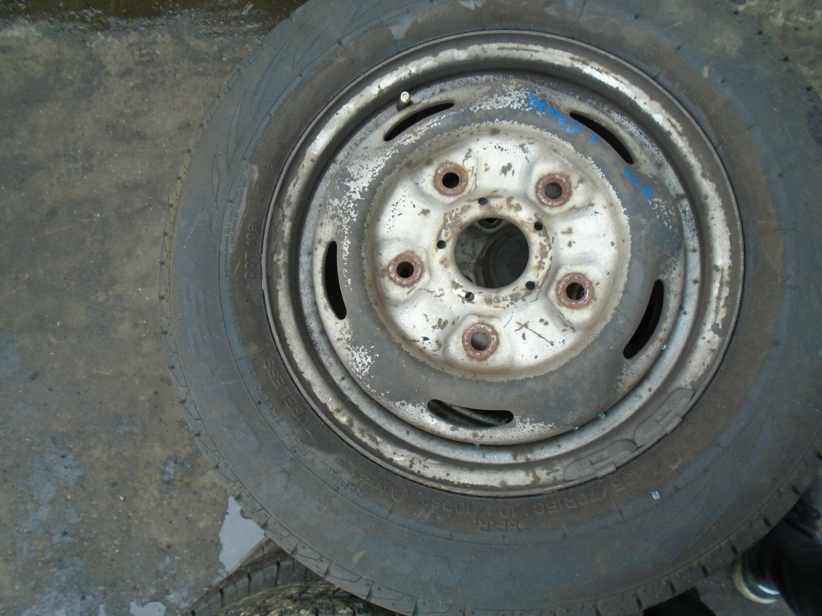 FORD TRANSIT MK7 2012 STEEL WHEEL WITH TYRE 195/70R15C