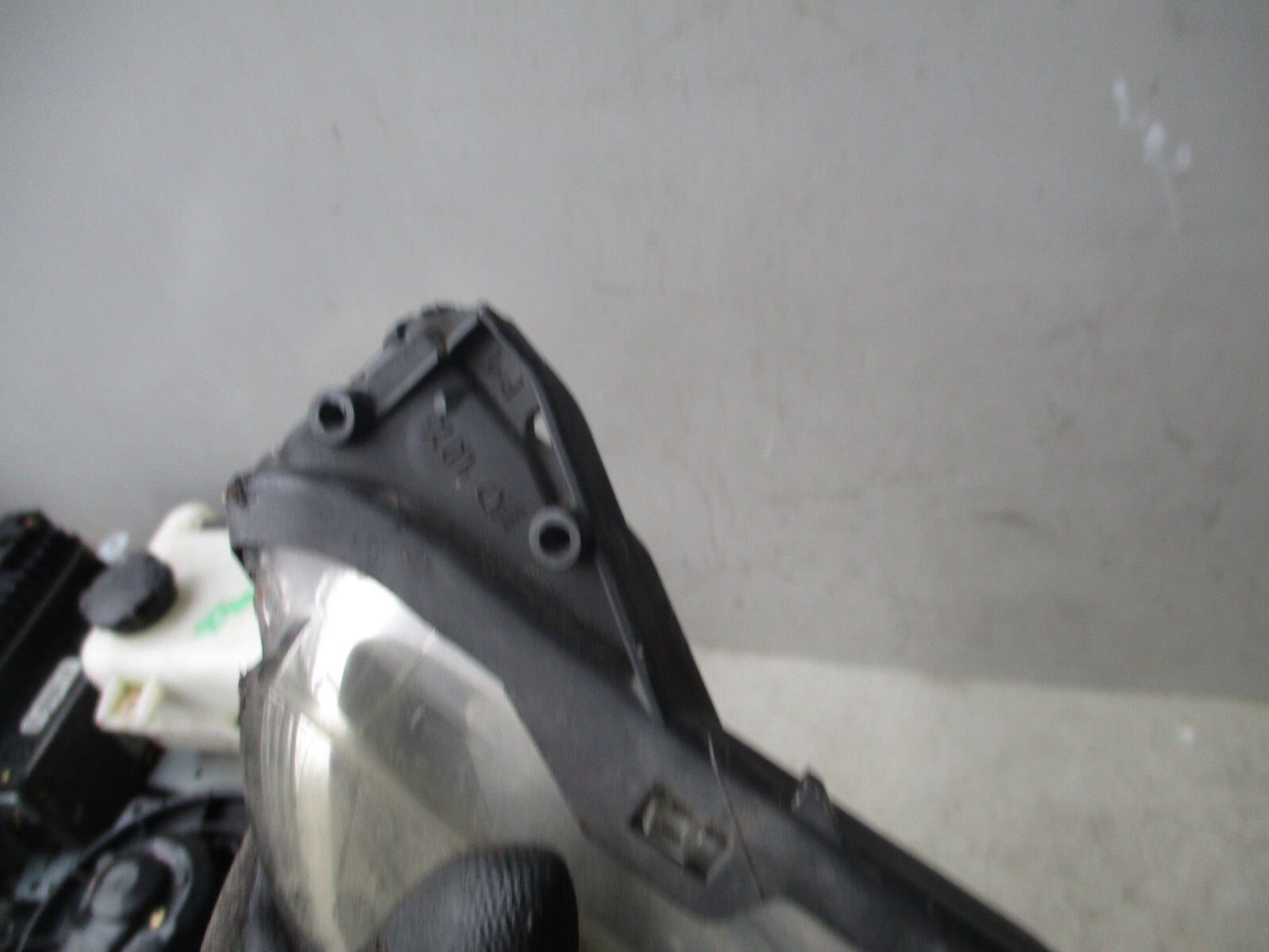 2013 PEUGEOT 5008 MK1 OSF DRIVER SIDE FRONT HEADLIGHT HEADLAMP 9685472680