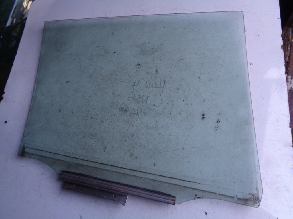TOYOTA RAV 4 NSR PASSENGER SIDE REAR DOOR WINDOW GLASS