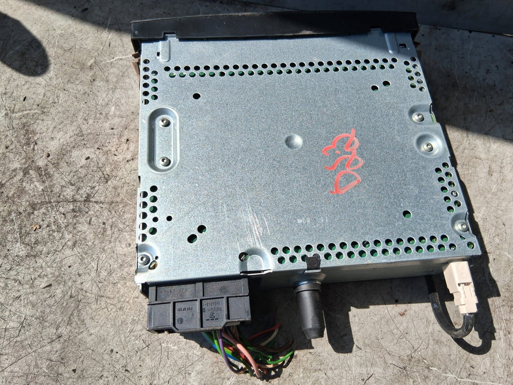 2011 CITROEN DS3 STEREO RADIO CD PLAYER HEAD UNIT 96766518XT