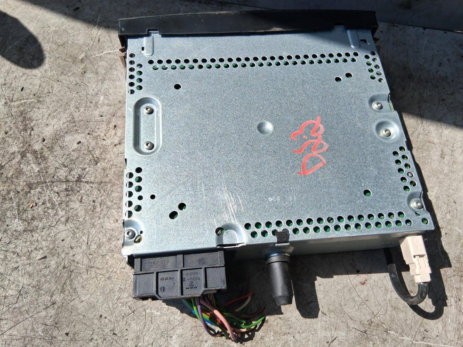 2011 CITROEN DS3 STEREO RADIO CD PLAYER HEAD UNIT 96766518XT