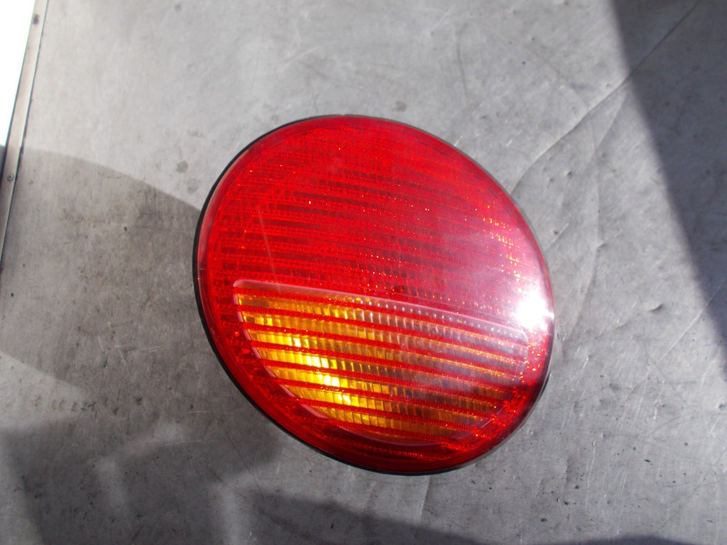 VW VOLKSWAGEN BEETLE 2002 NSR PASSENGER SIDE REAR TAIL LIGHT 1C0945095D
