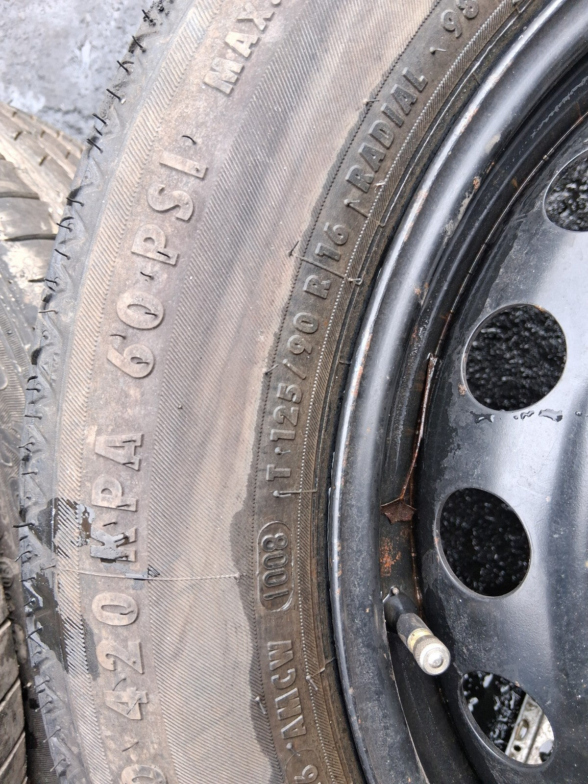 2008 MERCEDES C CLASS W204 16 INCH STEEL WHEEL WITH TYRE T125/90R16