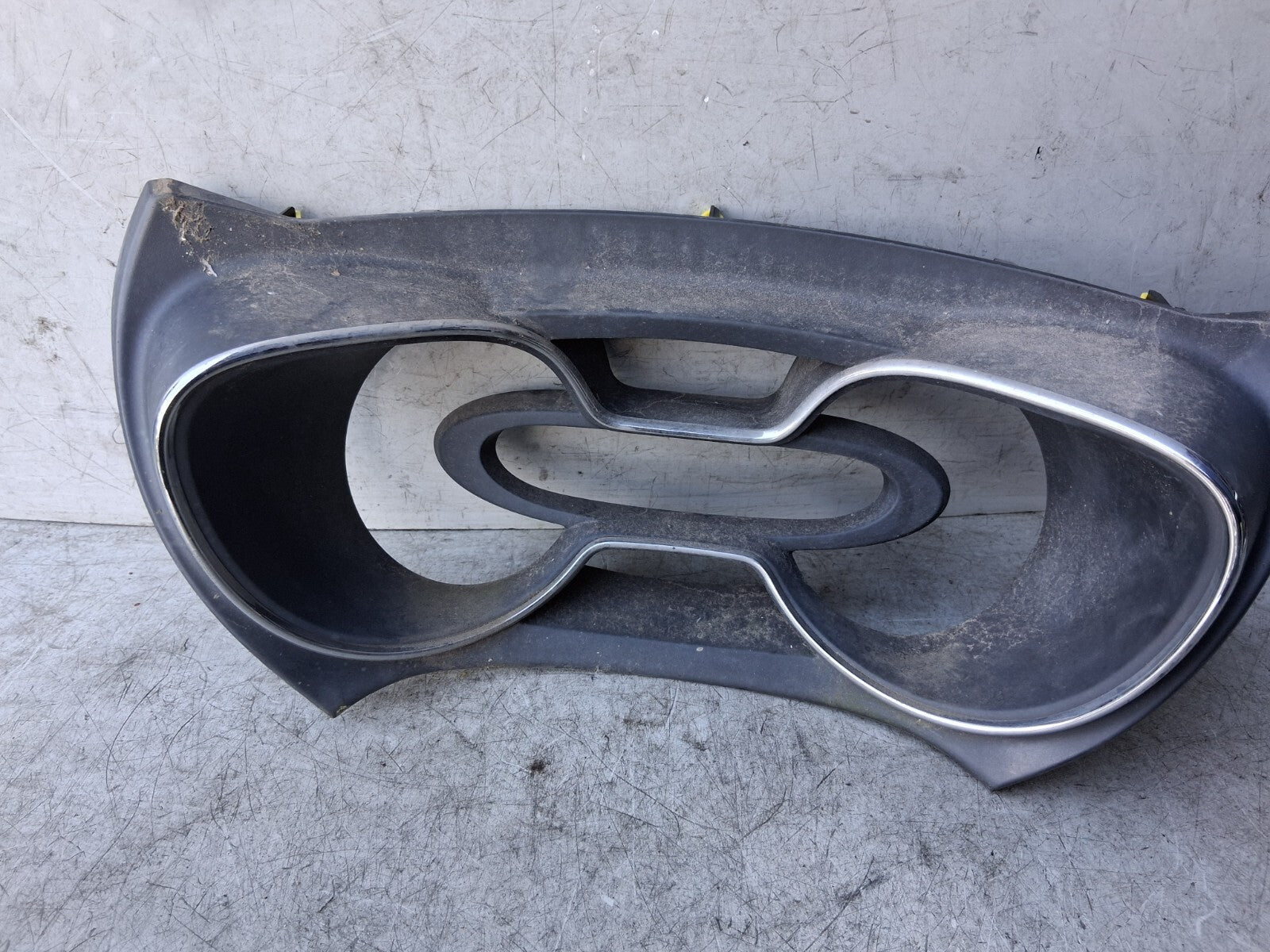 RENAULT CAPTUR 2014 1.5 DIESEL SPEEDOMETER CLUSTER SURROUND TRIM PANEL 682507627