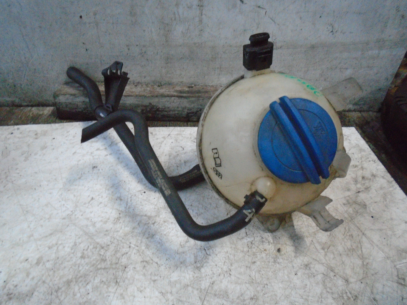 VW VOLKSWAGEN PASSAT 2014 B7 2.0 DIESEL COOLANT EXPANSION TANK