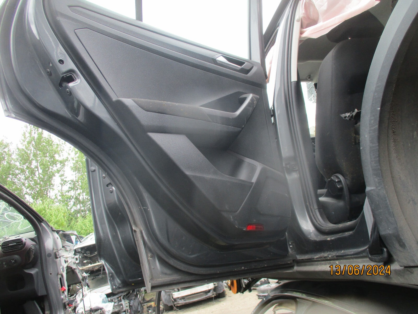 2020 VW VOLKSWAGEN T ROC NSR PASSENGER SIDE REAR DOORCARD PANEL