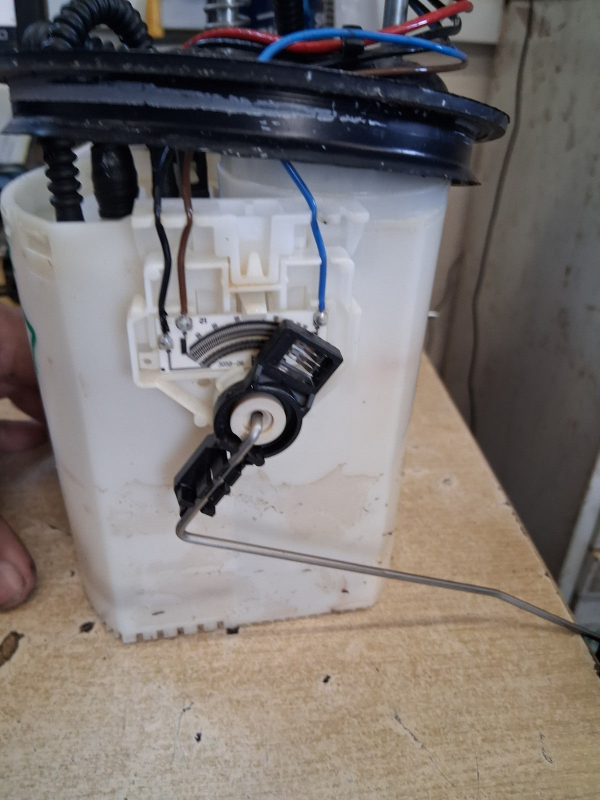 2013 VW VOLKSWAGEN GOLF MK7 IN TANK FUEL PUMP SENDER UNIT 5Q0919051CB