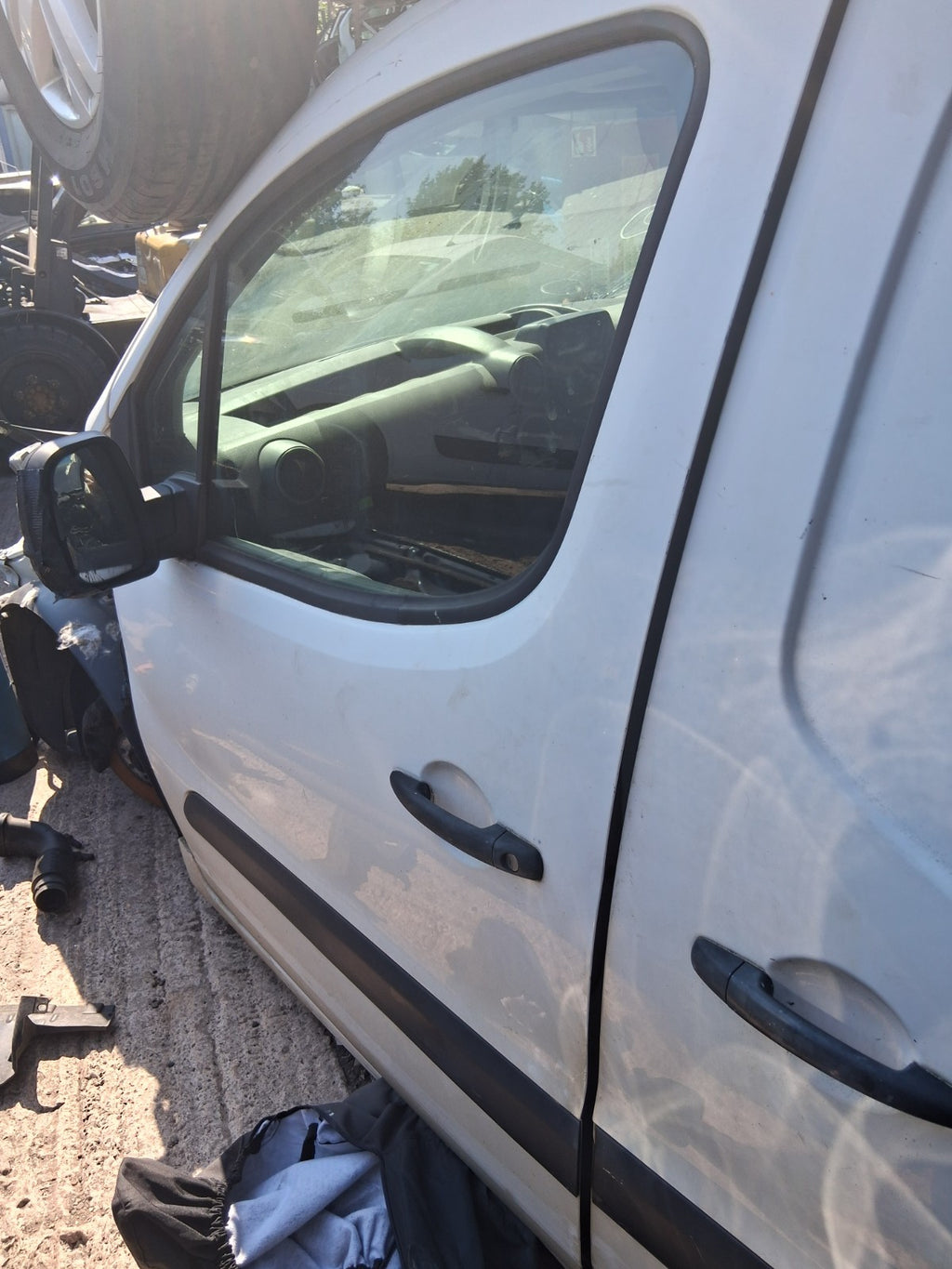2015 PEUGEOT PARTNER MK2 NSF PASSENGER SIDE FRONT LEFT BARE DOOR WHITE
