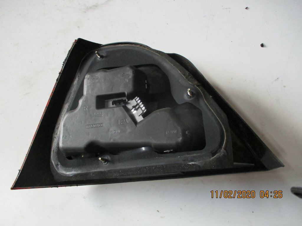 ROVER MG ZR 5 DOOR HATCHBACK OSR DRIVER SIDE REAR BRAKE TAIL LIGHT CLUSTER