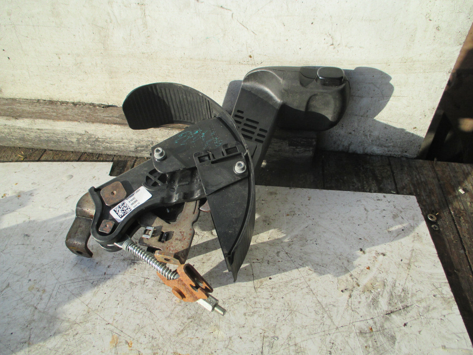 FIAT PANDA 2016 MK3 MANUAL PARKING HANDBRAKE HANDLE LEVER 07355973060