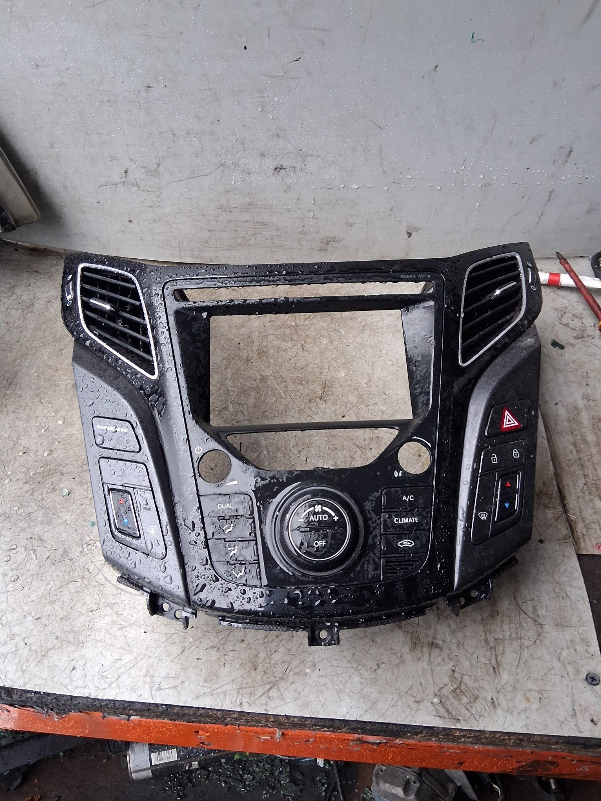 2017 HYUNDAI i40 DIGITAL HEATER CONTROL PANEL SWITCHES CLIMATE SWITCH