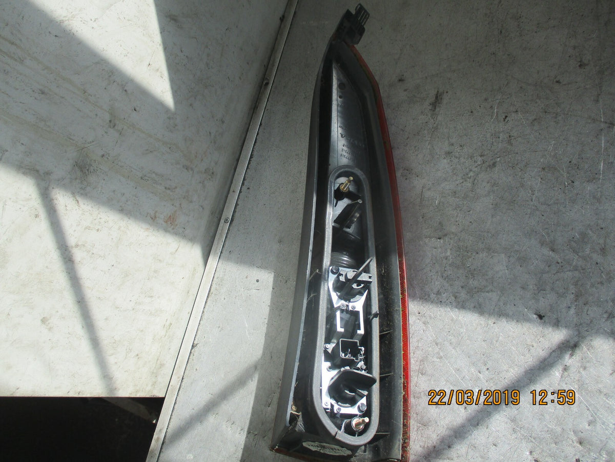 VOLVO V70 2001 NSR PASSENGER SIDE REAR UPPER LIGHT TAIL LIGH T2DB008217-01