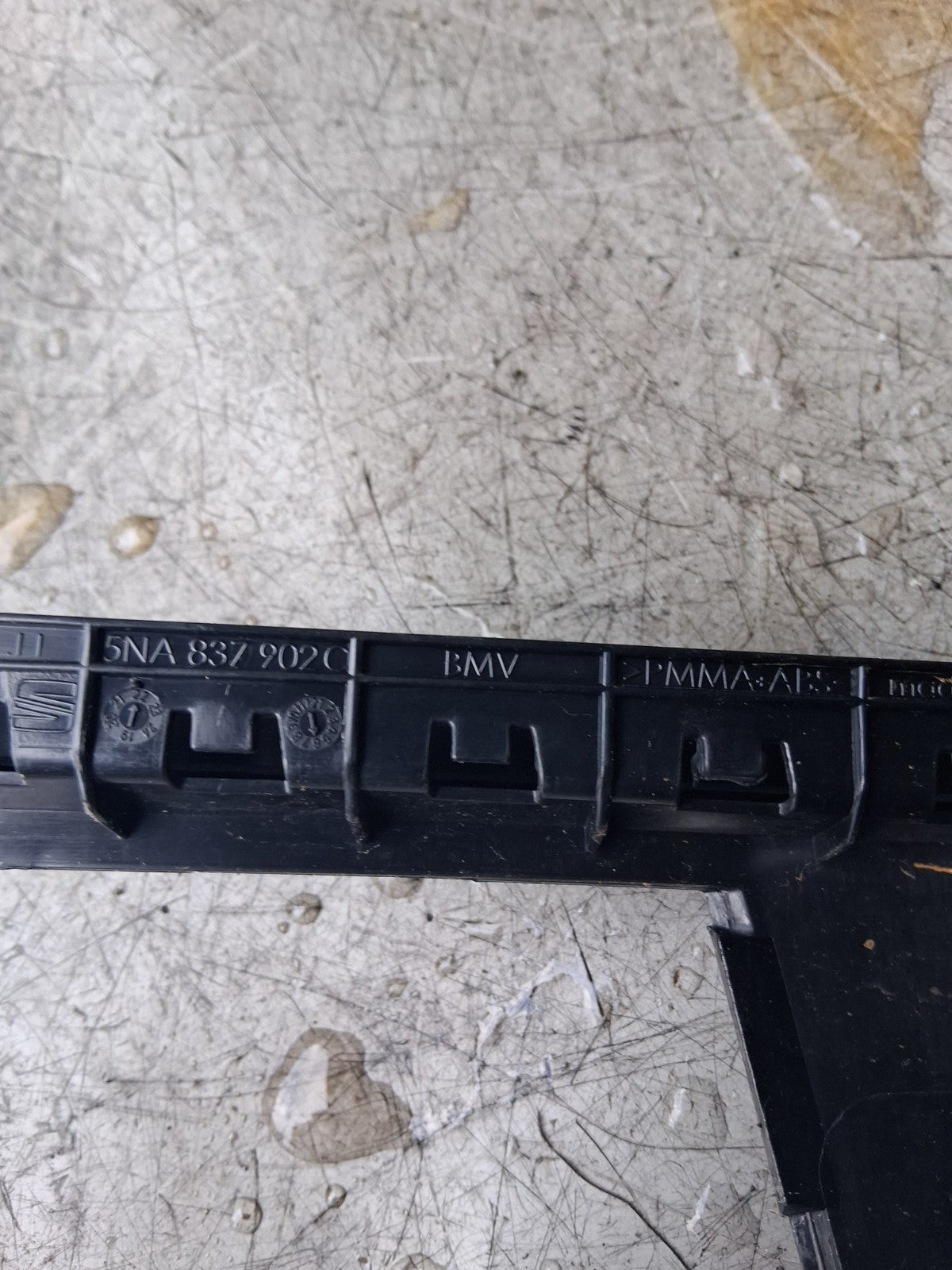 2023 VW VOLKSWAGEN TIGUAN FRONT B PILLAR TRIM 5NA837890