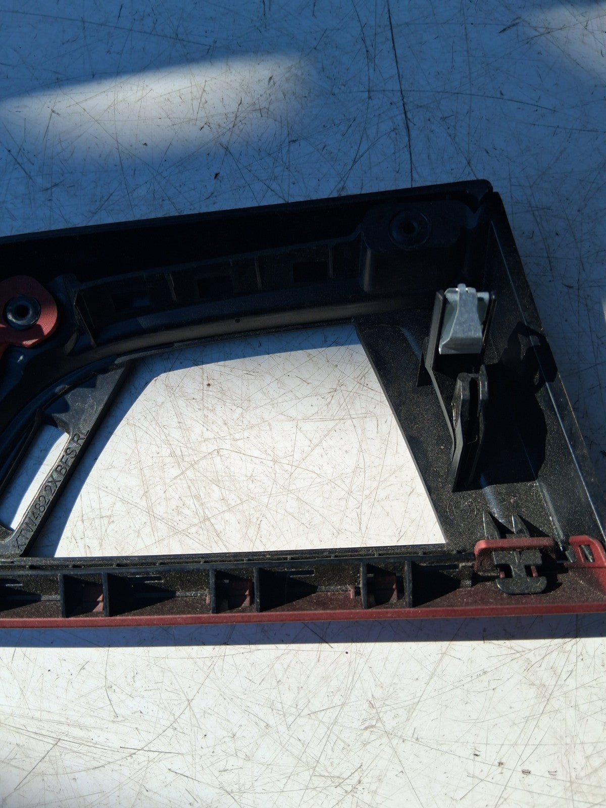 BMW 1 SERIES F20 2015 BLACK RED AIR VENT SURROUND TRIM 92053709