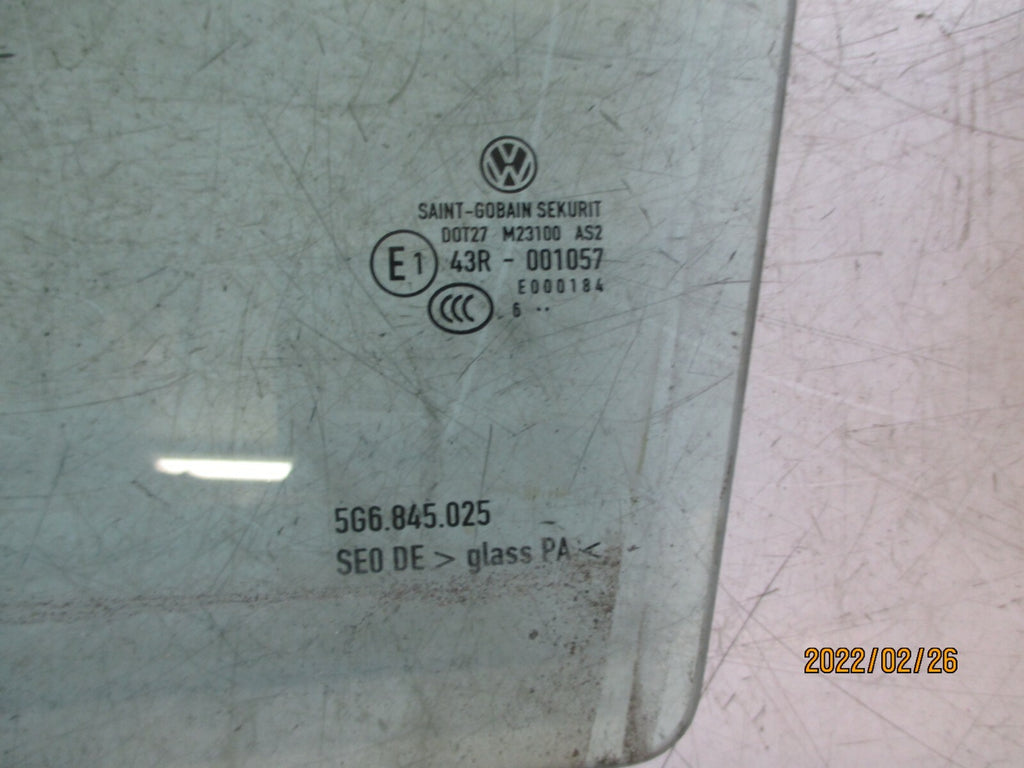 VOLKSWAGEN GOLF 2018 MK7NSR REAR PASSENGER SIDE WINDOW GLASS