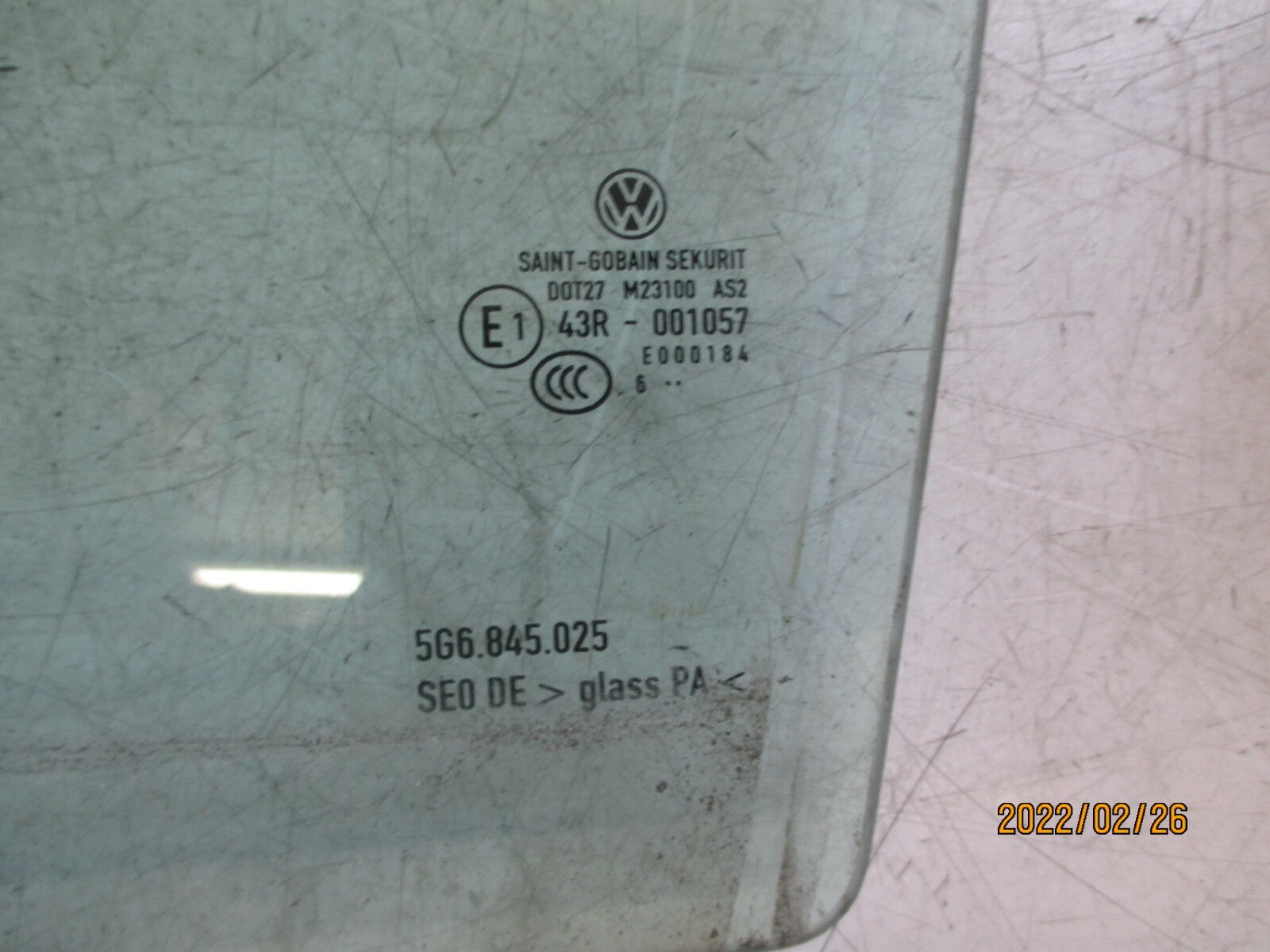 VOLKSWAGEN GOLF 2018 MK7NSR REAR PASSENGER SIDE WINDOW GLASS