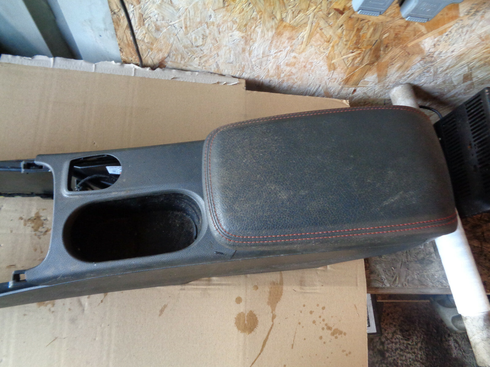 MERCEDES A CLASS A180 2017 AMG RED STITCH LEATHER  ARMREST CENTRE CONSOLE