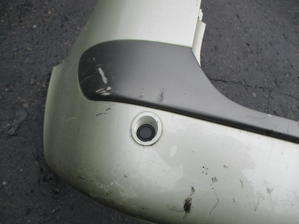 RENAULT LAGUNA MK2 ESTATE COMPLETE REAR BUMPER LIGHT GREEN
